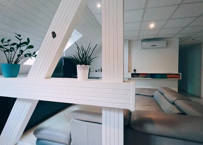 Blumental Apartment, Garden, Ac ブラチスラヴァ